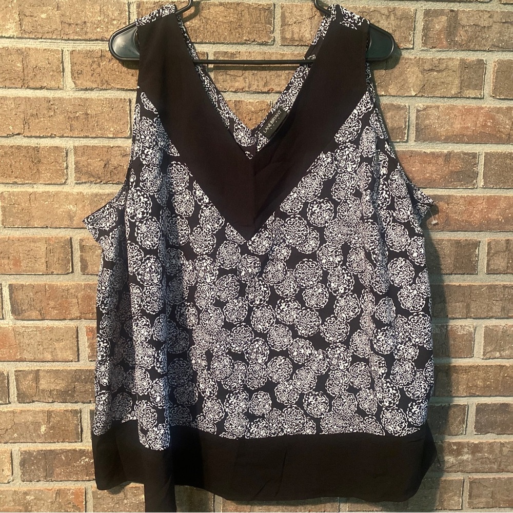 Lane Bryant sleeveless tank size 22